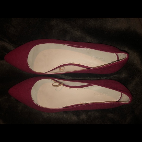Shoes - Red suede flats